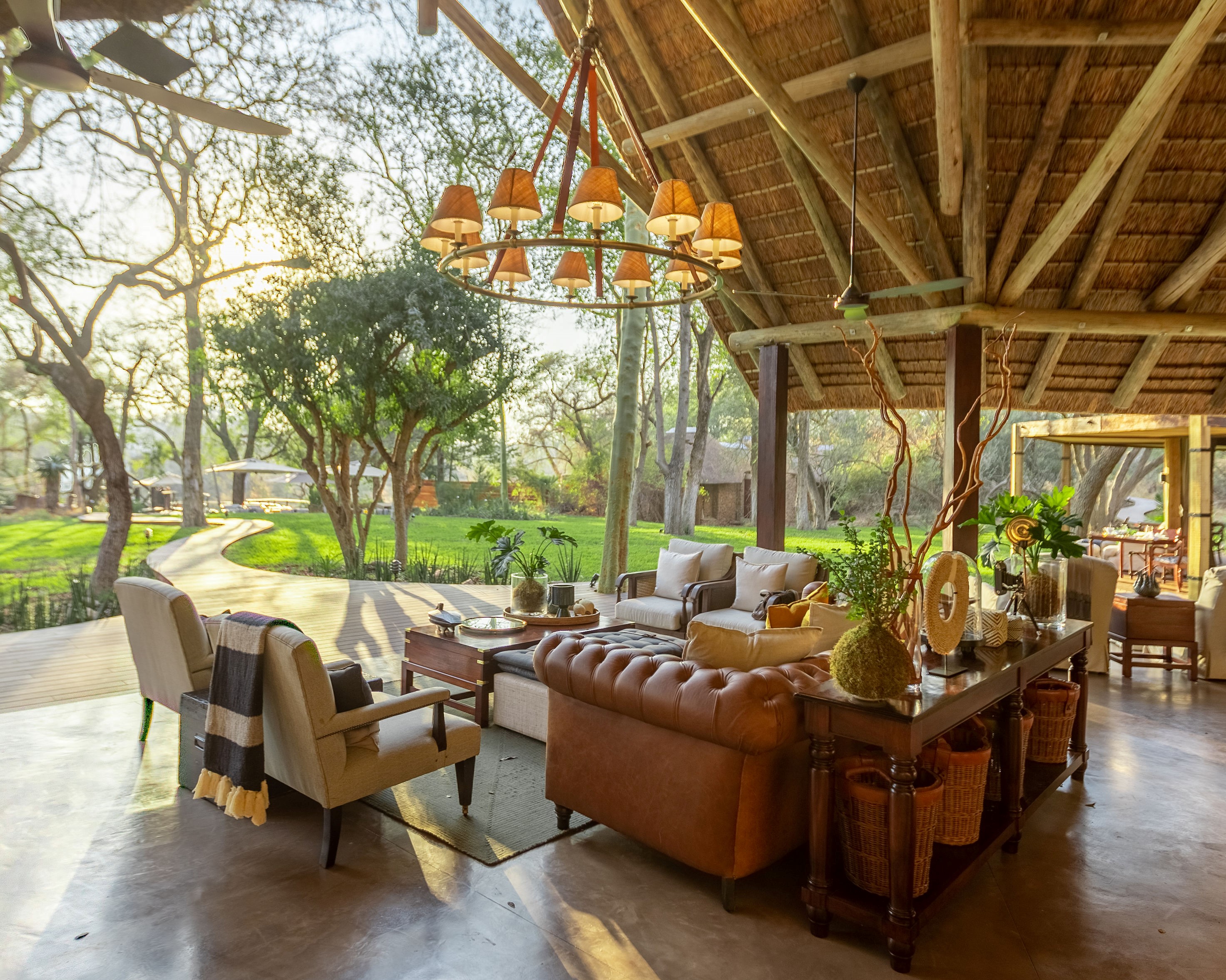 Dulini Moya thumbnail 4